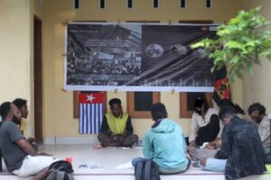 “HUTAN PAPUA DEFORESTASI DARI MASA KE MASA”